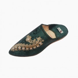 Chic green slippers for women