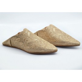 Golden fashion slippers
