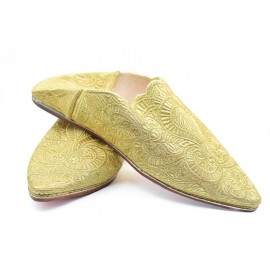 Handcrafted fashion slippers