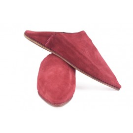 Elegant red suede slippers